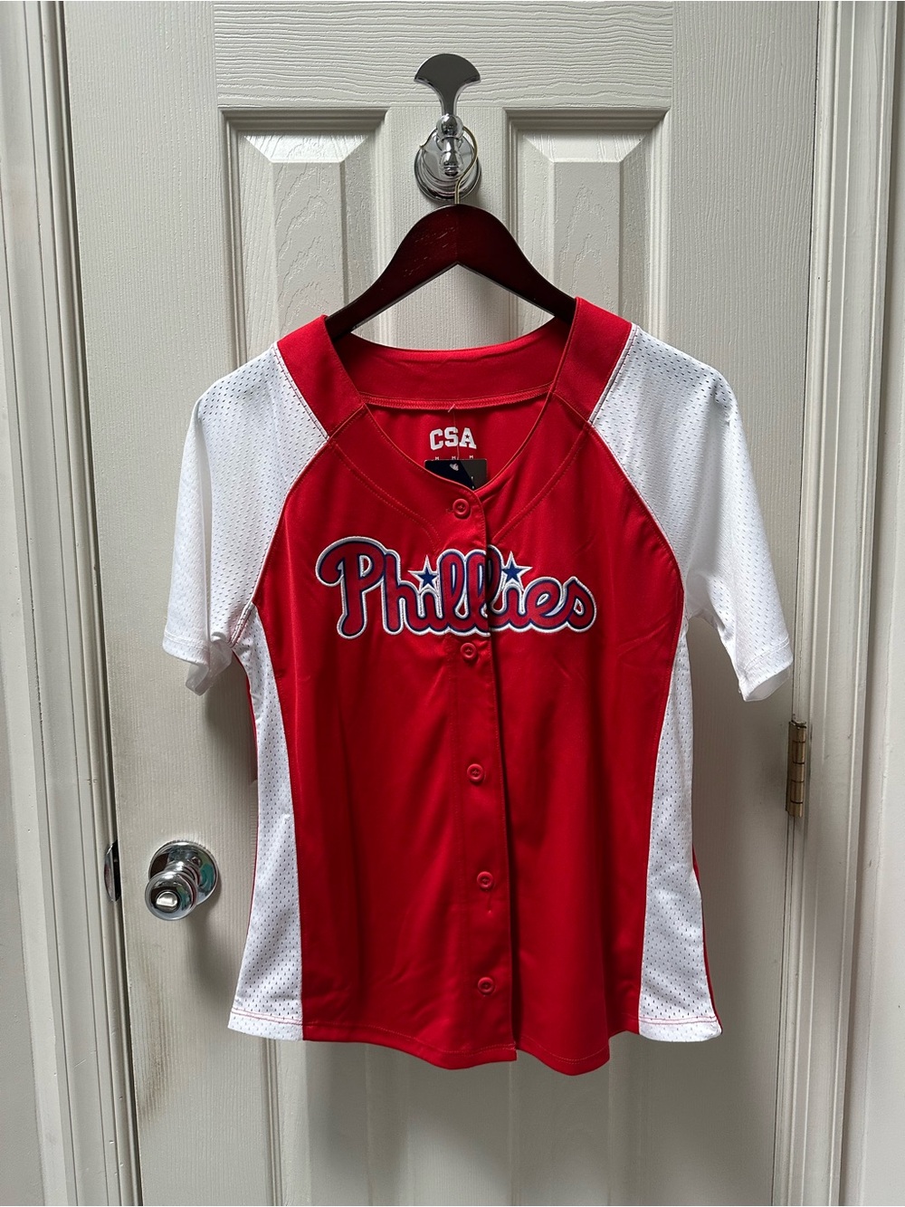 NWT Philadelphia Phillies Red Jersey women’s size medium